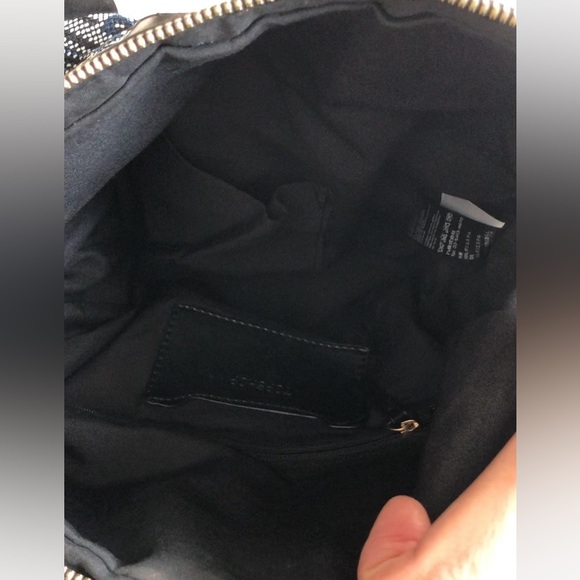 Handbag - Picture 4 of 4